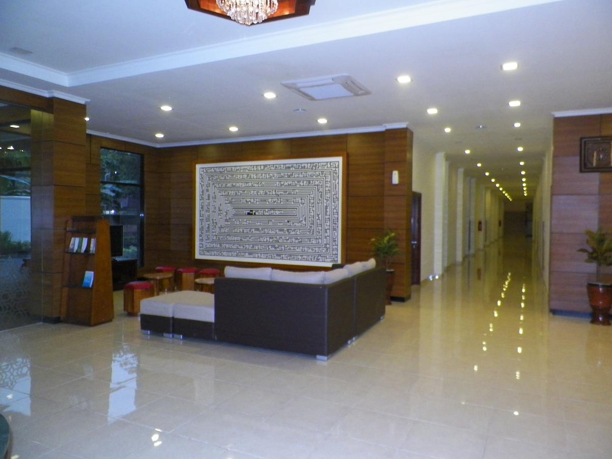 Multazam Hotel Solo Surakarta (Solo) Exterior photo