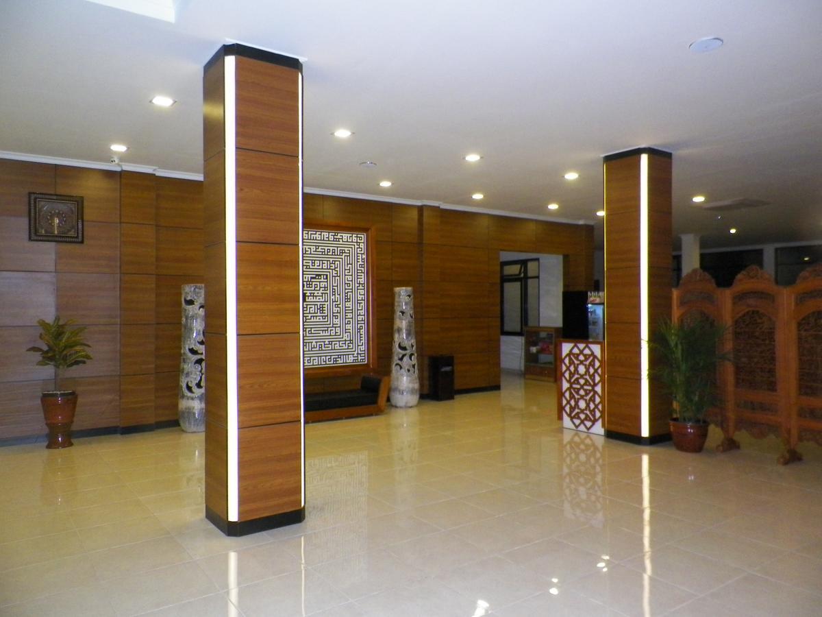 Multazam Hotel Solo Surakarta (Solo) Exterior photo